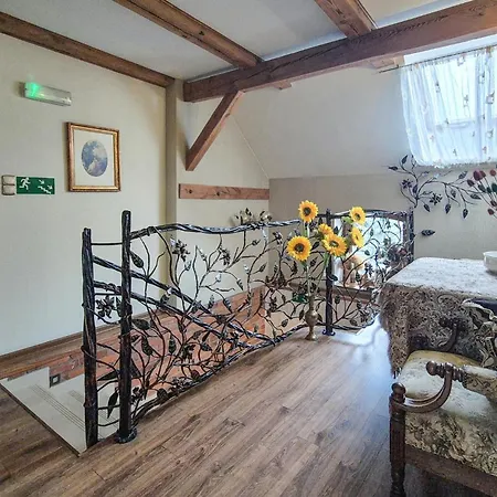 2 Bedroom Beautiful In 아파트